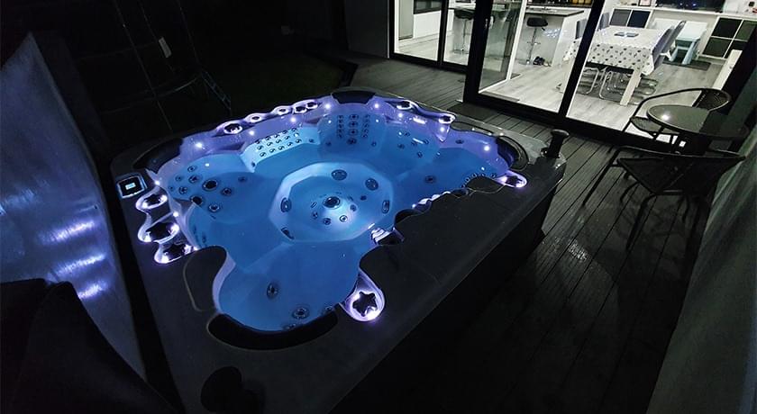 Hot Tubs London